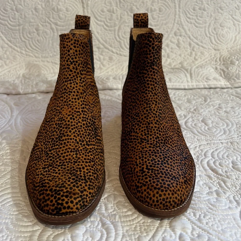The Ainsley Chelsea Boot‎ in Spotted Calf Hair, size 7